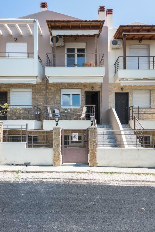 Nikiti Maisonette On The Beach By Luxlikehome Nikiti (Sithonia) Extérieur photo