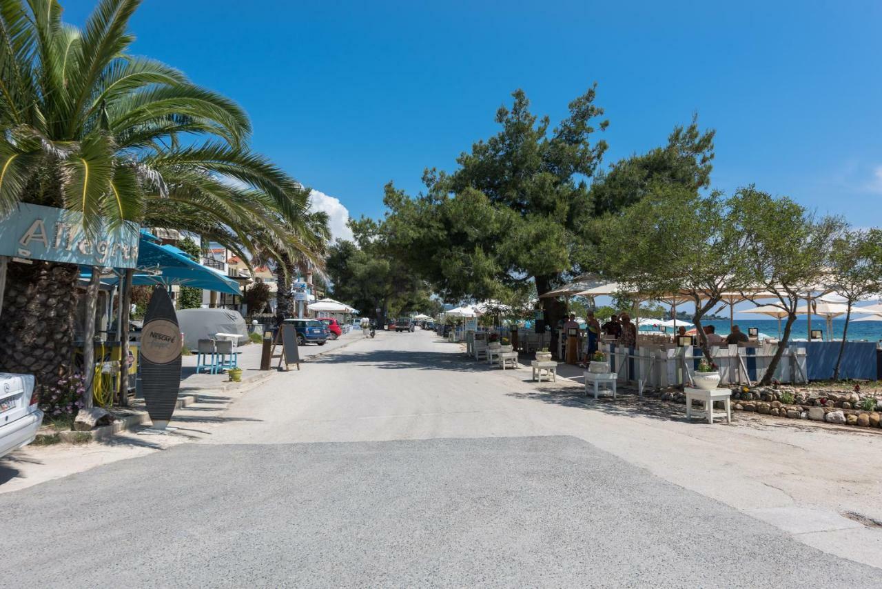Nikiti Maisonette On The Beach By Luxlikehome Nikiti (Sithonia) Extérieur photo